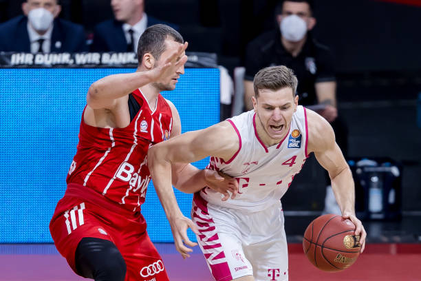 些年轻球员 些年轻球员