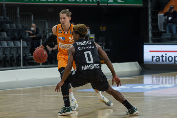 梅里诺与卡 梅里诺与卡