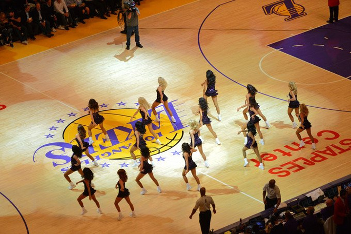 不屈不挠的 不屈不挠的